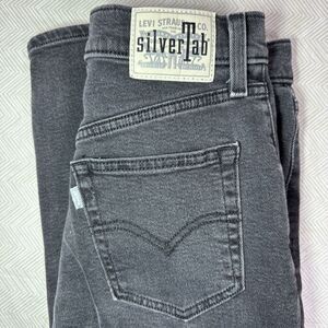 Levis Silvertab Mom Jeans Women's 28x27‎ High Waisted Tapered Black Denim Pants